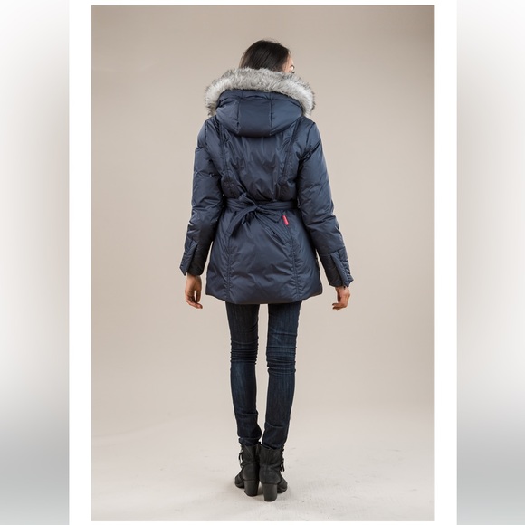 The M Coat - Maternity Down Winter Parka - sz LARGE w removable panel - Picture 3 of 10